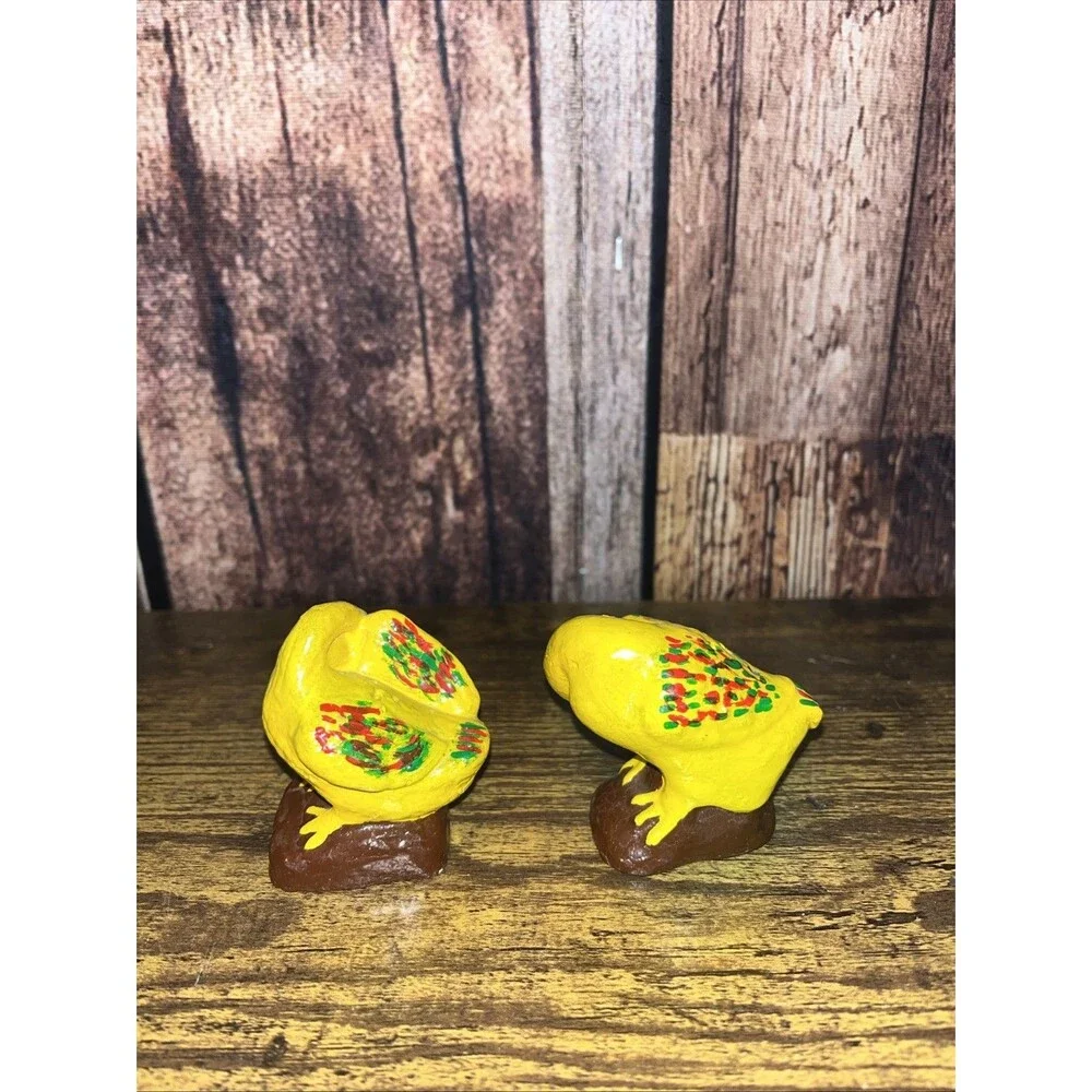 Vintage Hand Painted Ceramic Bird Salt And Pepper Shakers